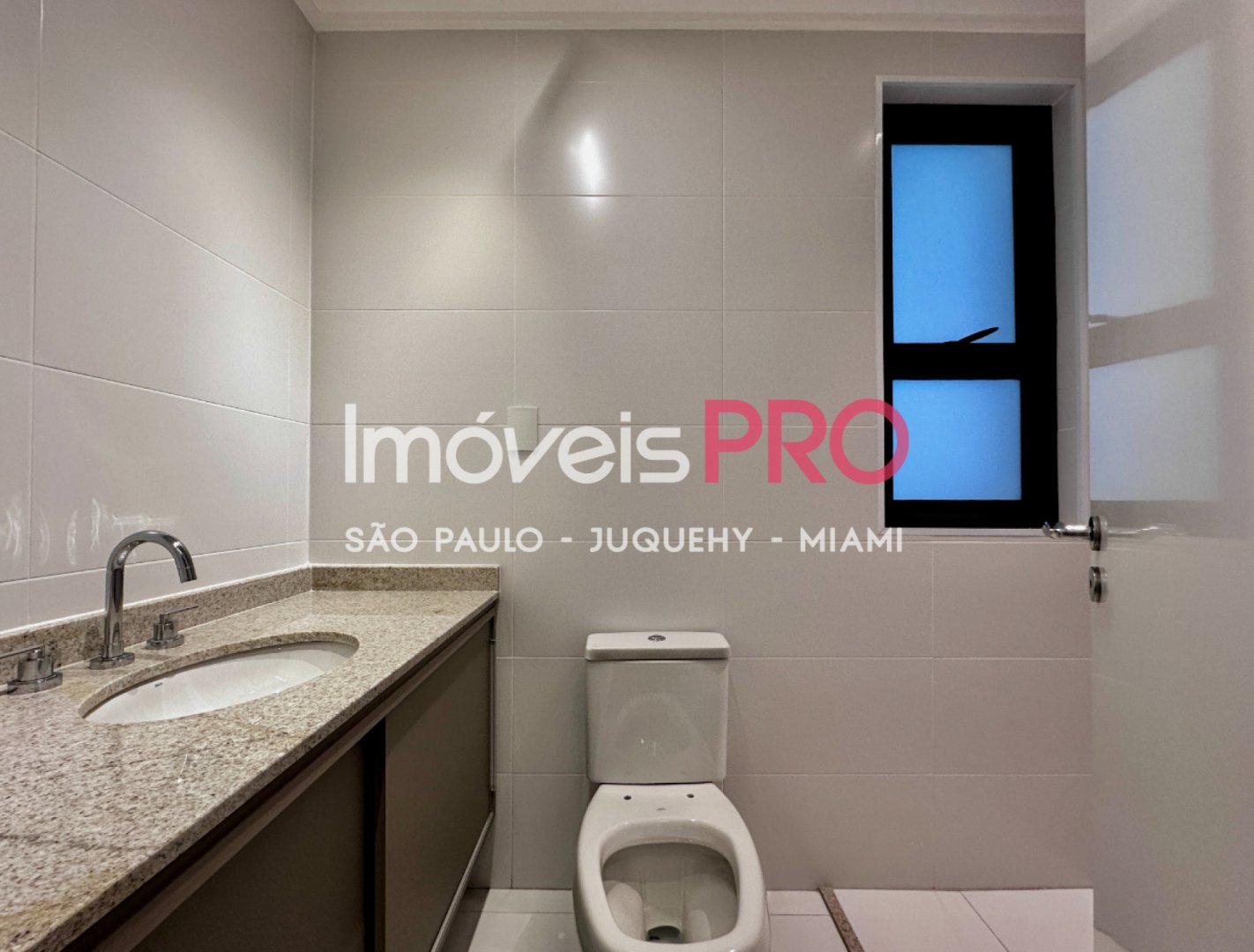 Foto :: IP38495