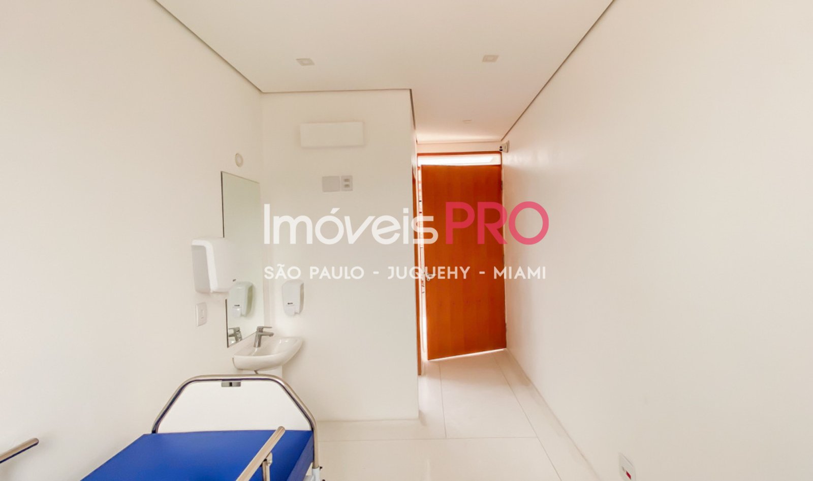 Foto :: https://assets.imoveispro.com.br/thumb/IP38498/predio-venda-pacaembu_IP38498_29_1920x1080.jpg?