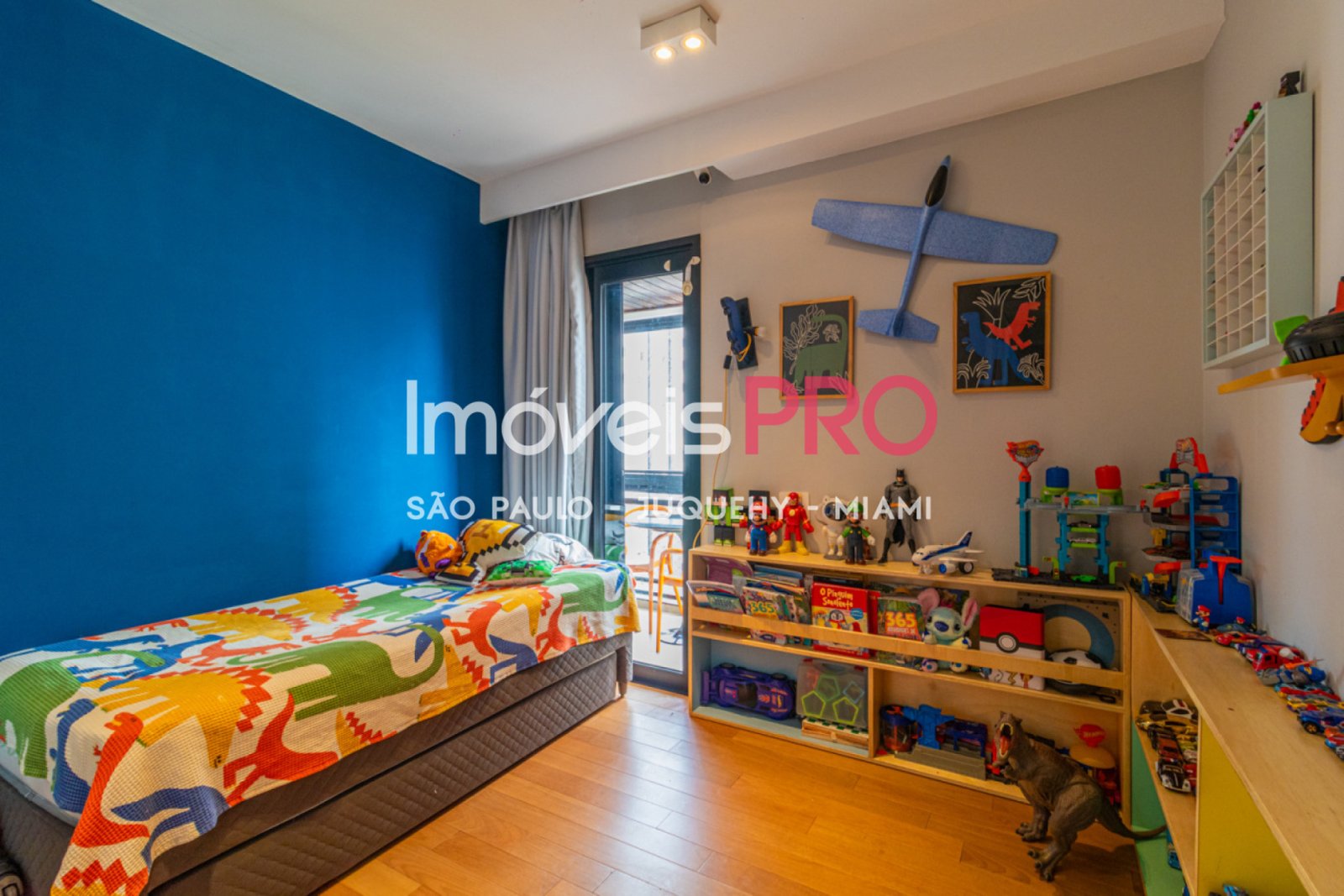 Foto :: https://assets.imoveispro.com.br/thumb/IP38503/apartamento-venda-moema-passaros_IP38503_23_1920x1080.jpg?