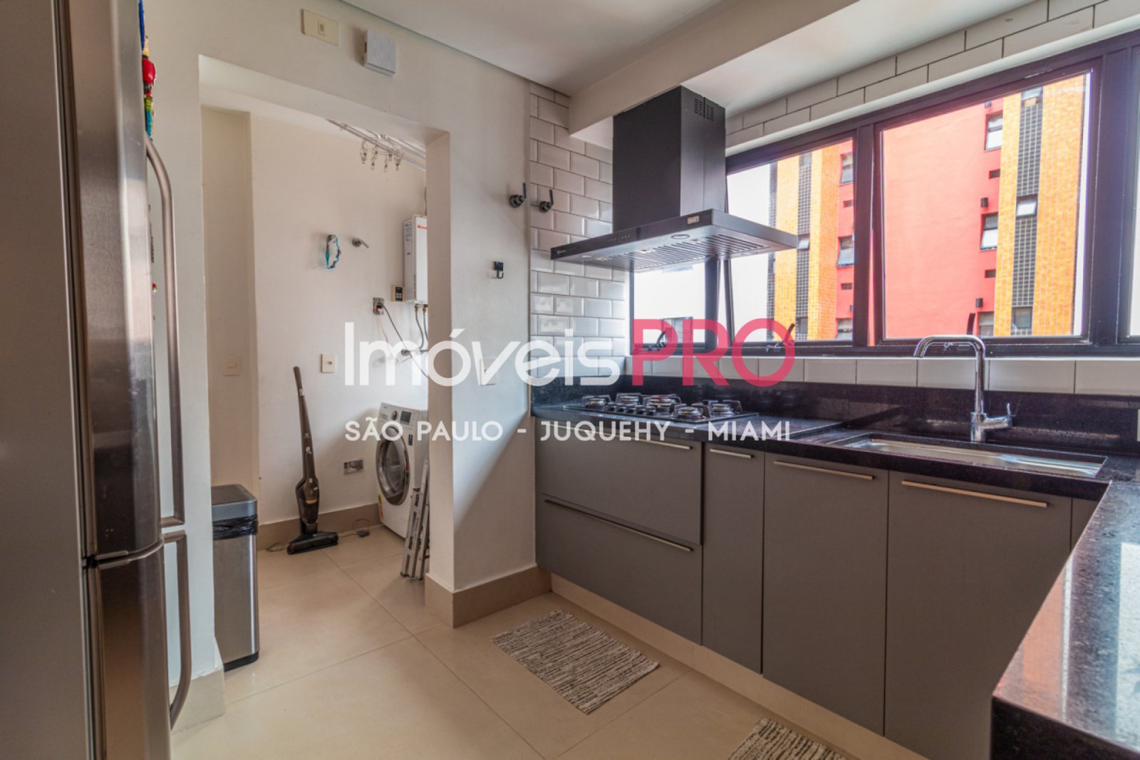 Foto :: https://assets.imoveispro.com.br/thumb/IP38503/apartamento-venda-moema-passaros_IP38503_35_1920x1080.jpg?