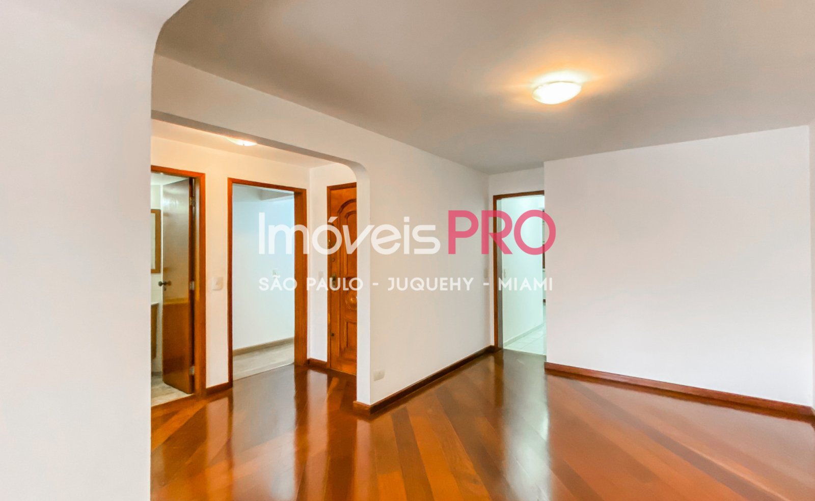 Foto :: IP38506