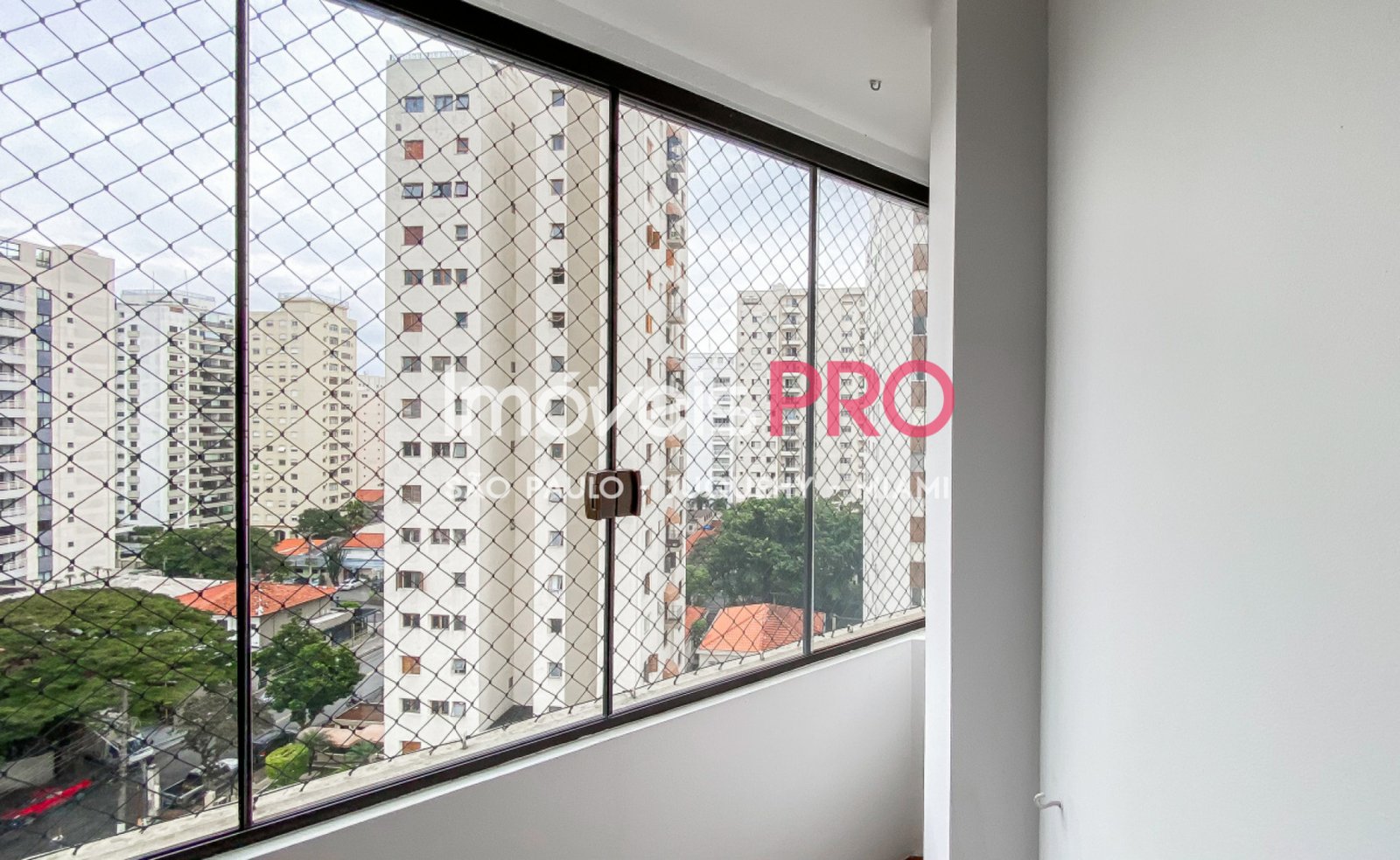 Foto :: https://assets.imoveispro.com.br/thumb/IP38506/apartamento-venda-moema-indios_IP38506_11_1920x1080.jpg?