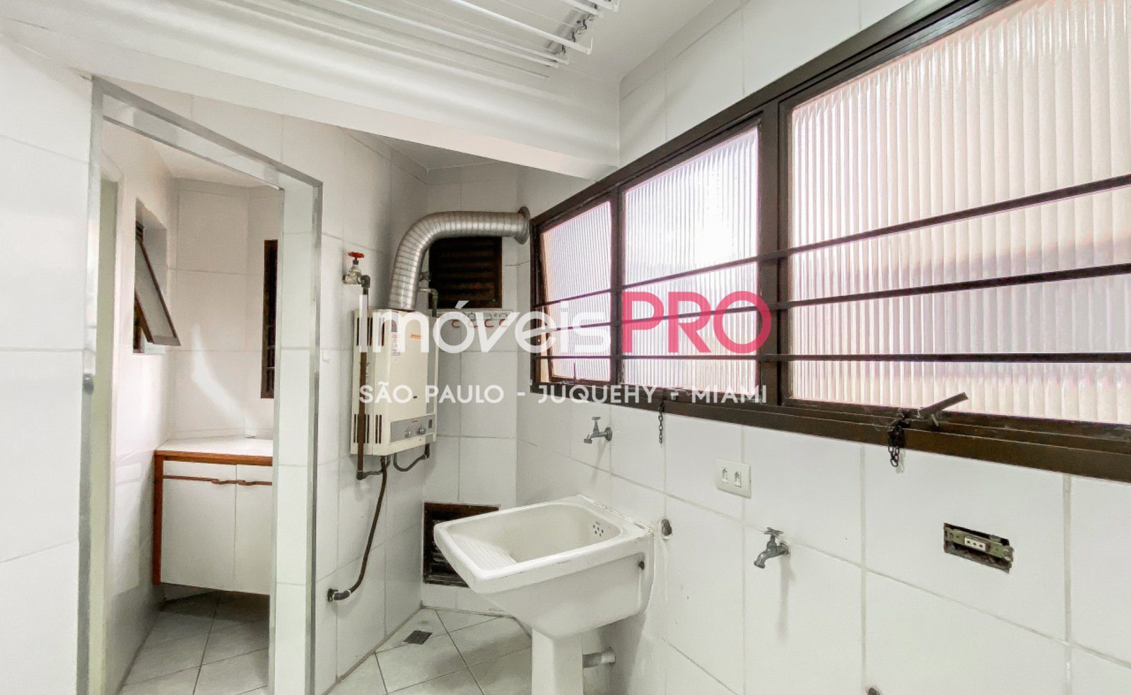 Foto :: https://assets.imoveispro.com.br/thumb/IP38506/apartamento-venda-moema-indios_IP38506_29_1920x1080.jpg?