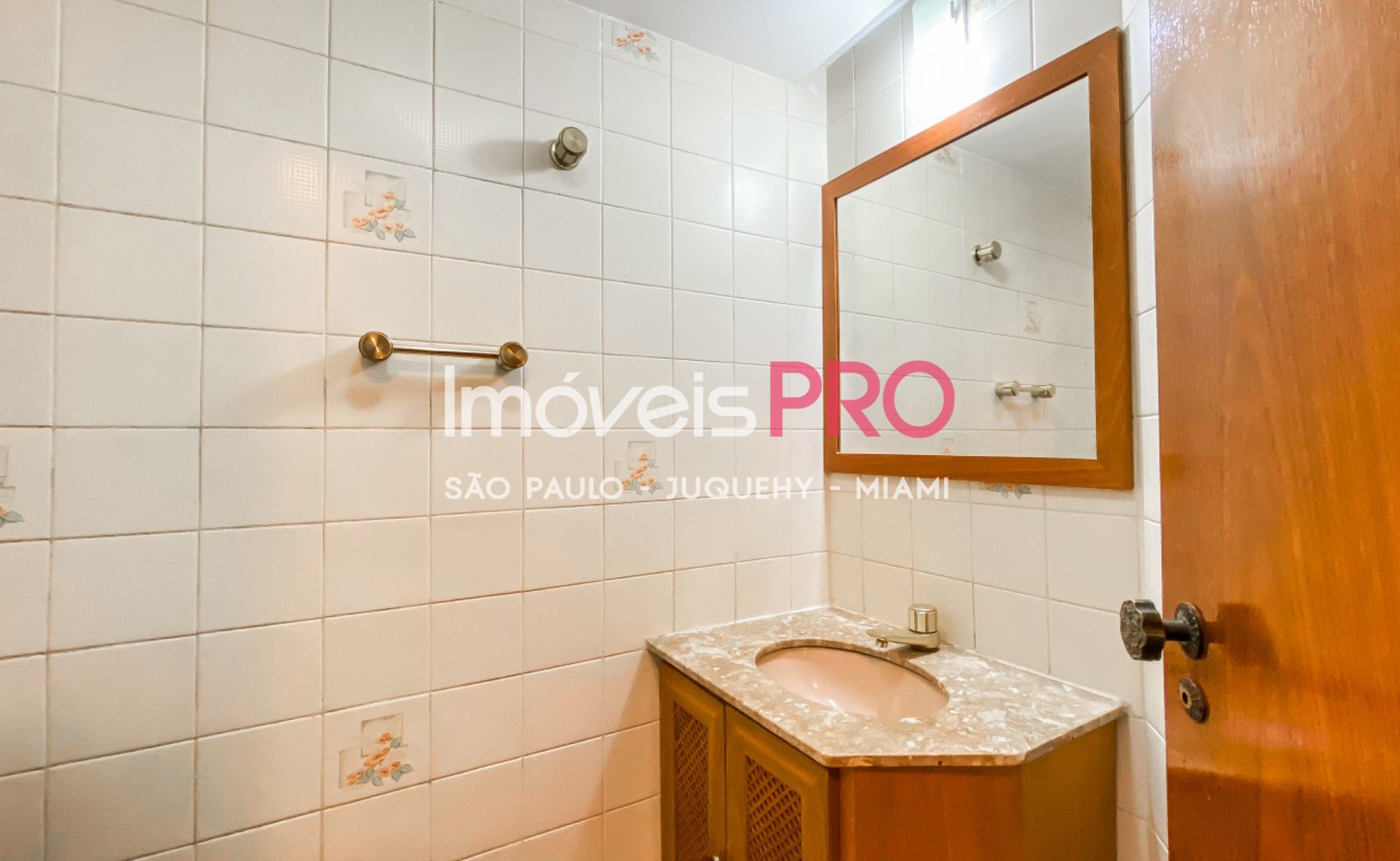 Foto :: IP38506
