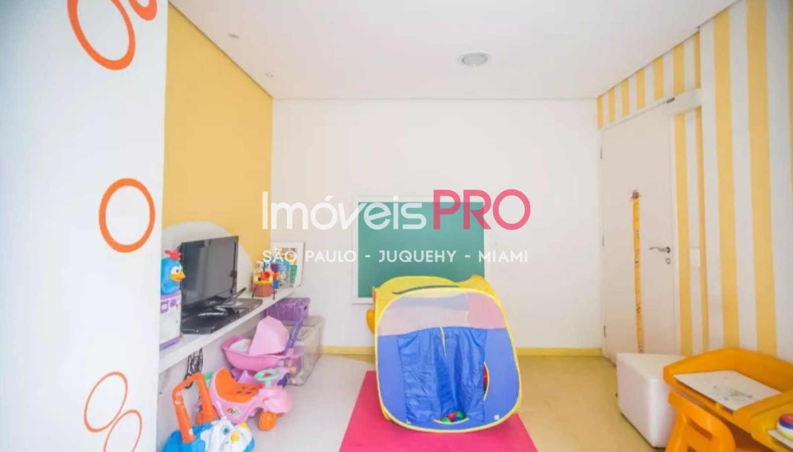 Foto :: IP38511