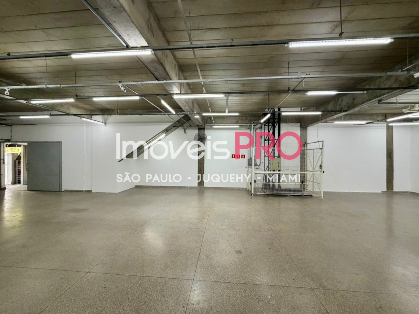 Foto :: https://assets.imoveispro.com.br/thumb/IP38533/predio-aluguel-vila-olimpia_IP38533_23_1920x1080.jpg?