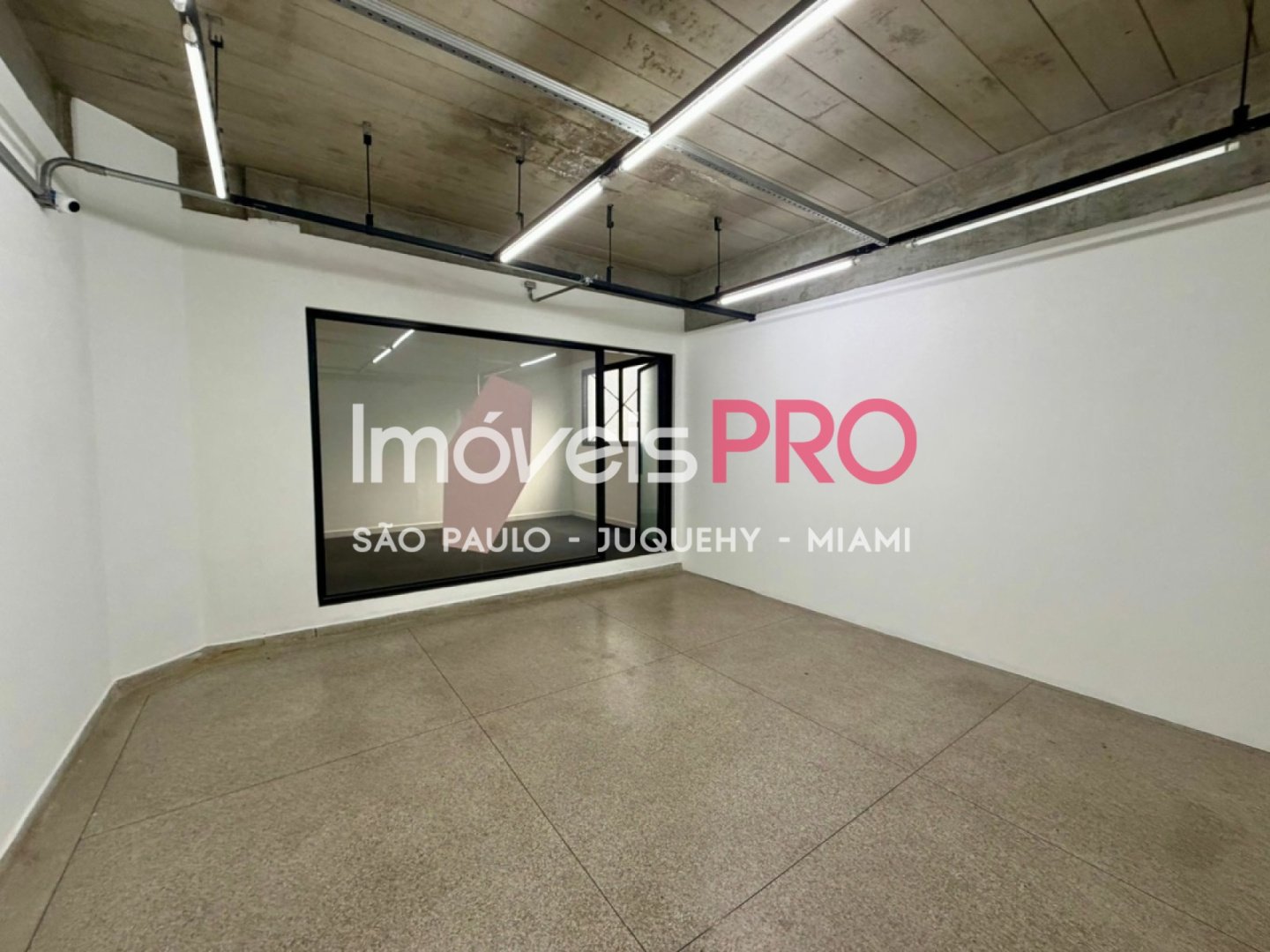 Foto :: https://assets.imoveispro.com.br/thumb/IP38533/predio-aluguel-vila-olimpia_IP38533_29_1920x1080.jpg?