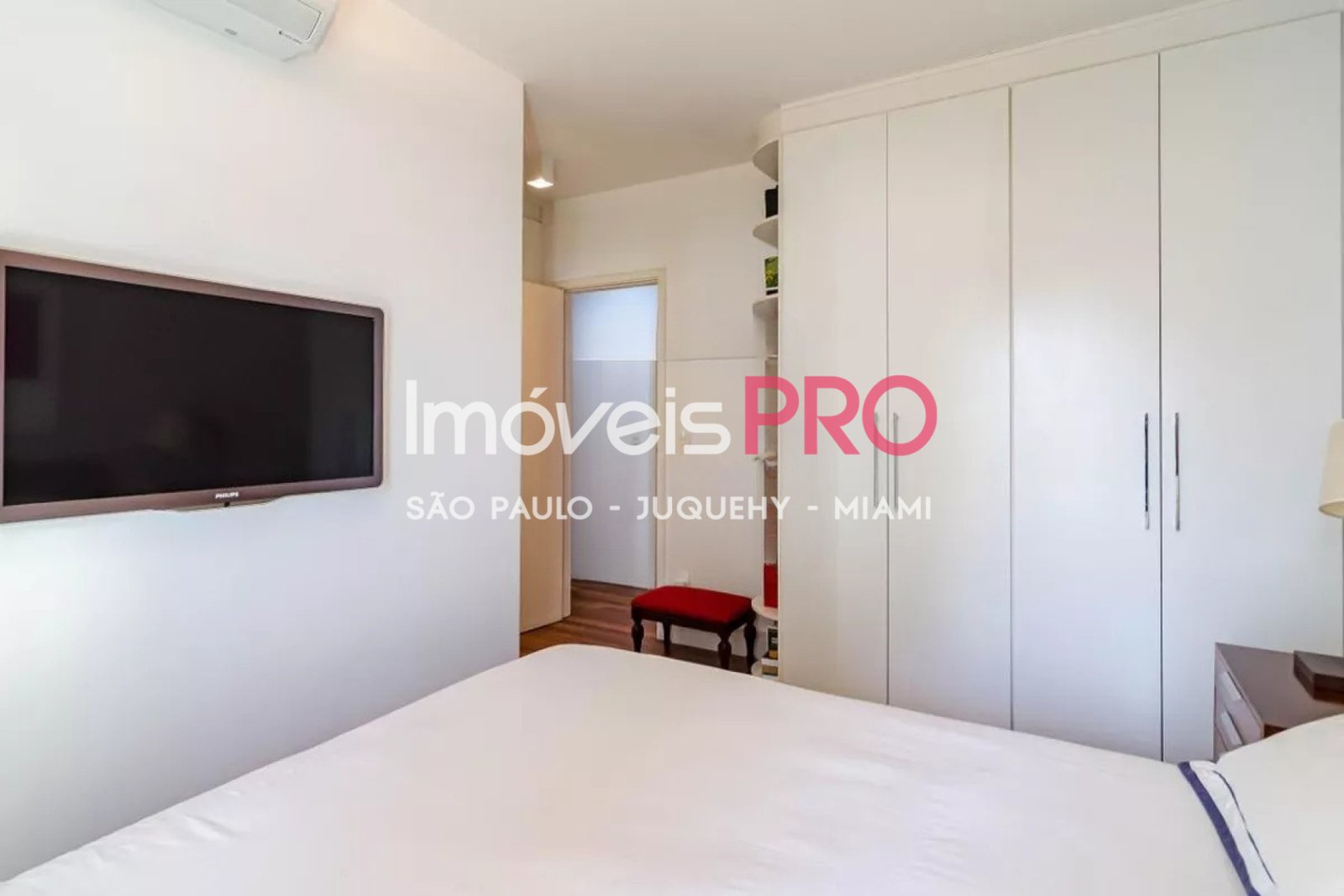Foto :: https://assets.imoveispro.com.br/thumb/IP38543/apartamento-aluguel-pinheiros_IP38543_17_1920x1080.jpg?