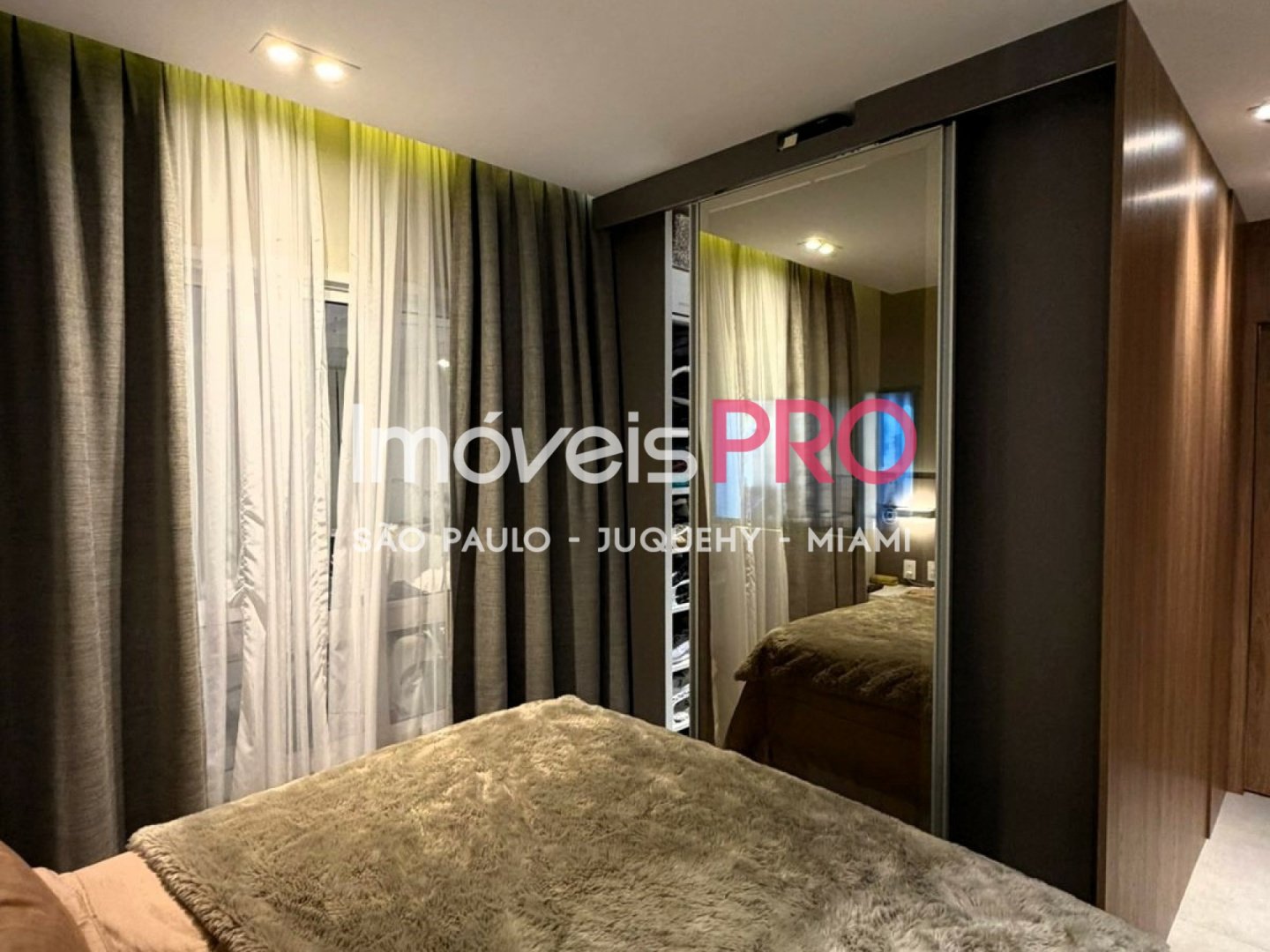 Foto :: https://assets.imoveispro.com.br/thumb/IP38546/apartamento-venda-vila-olimpia_IP38546_17_1920x1080.jpg?