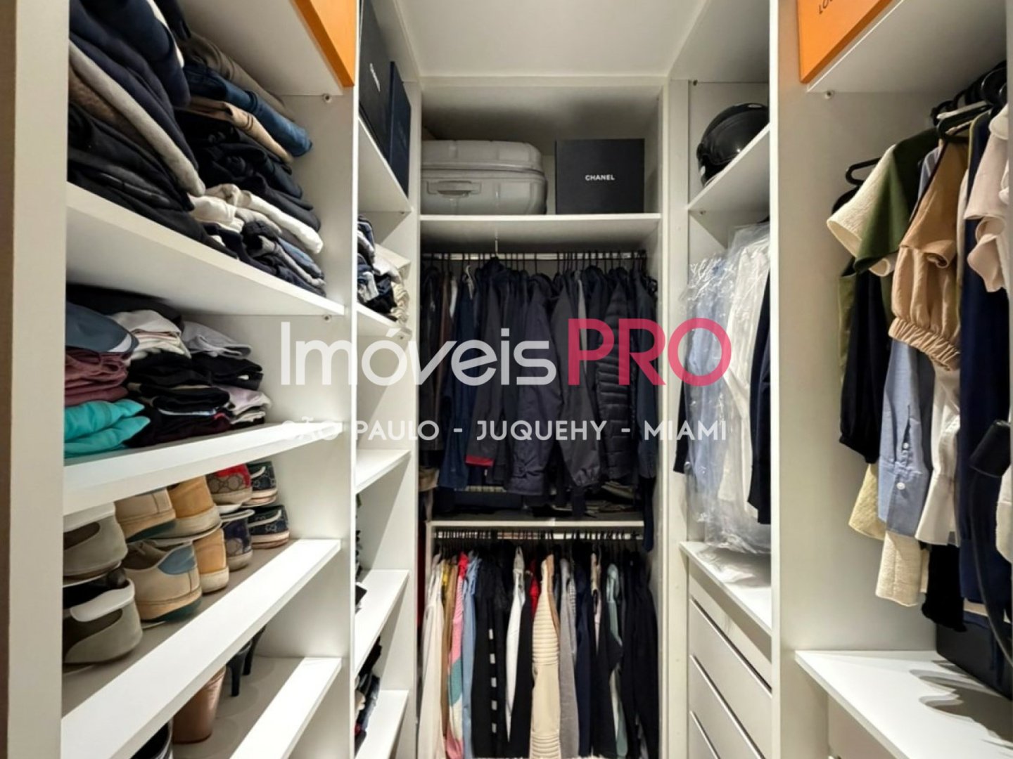 Foto :: IP38546
