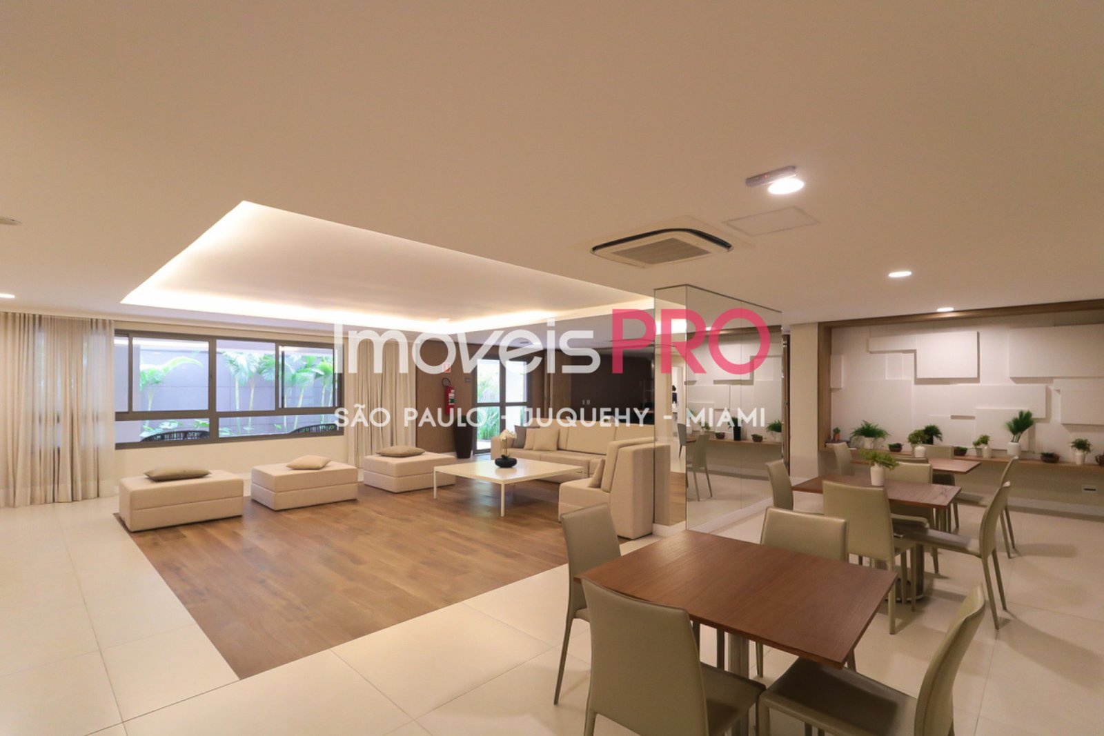 Foto :: IP38553