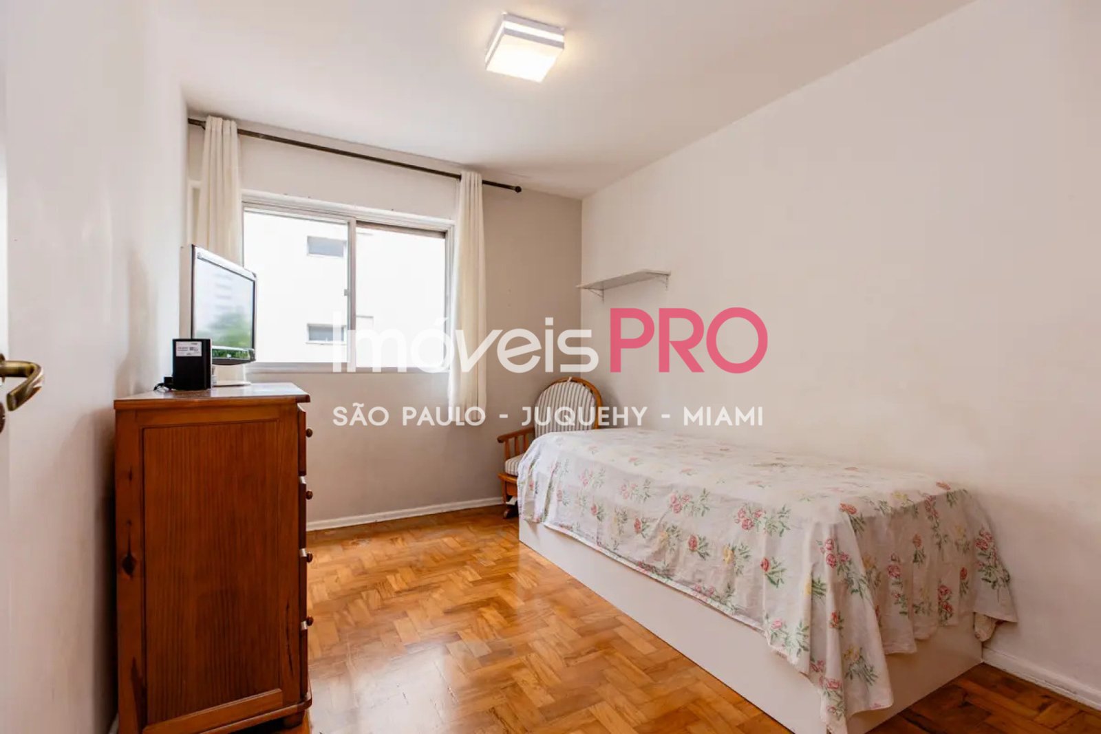 Foto :: https://assets.imoveispro.com.br/thumb/IP38554/apartamento-venda-itaim-bibi_IP38554_17_1920x1080.jpg?