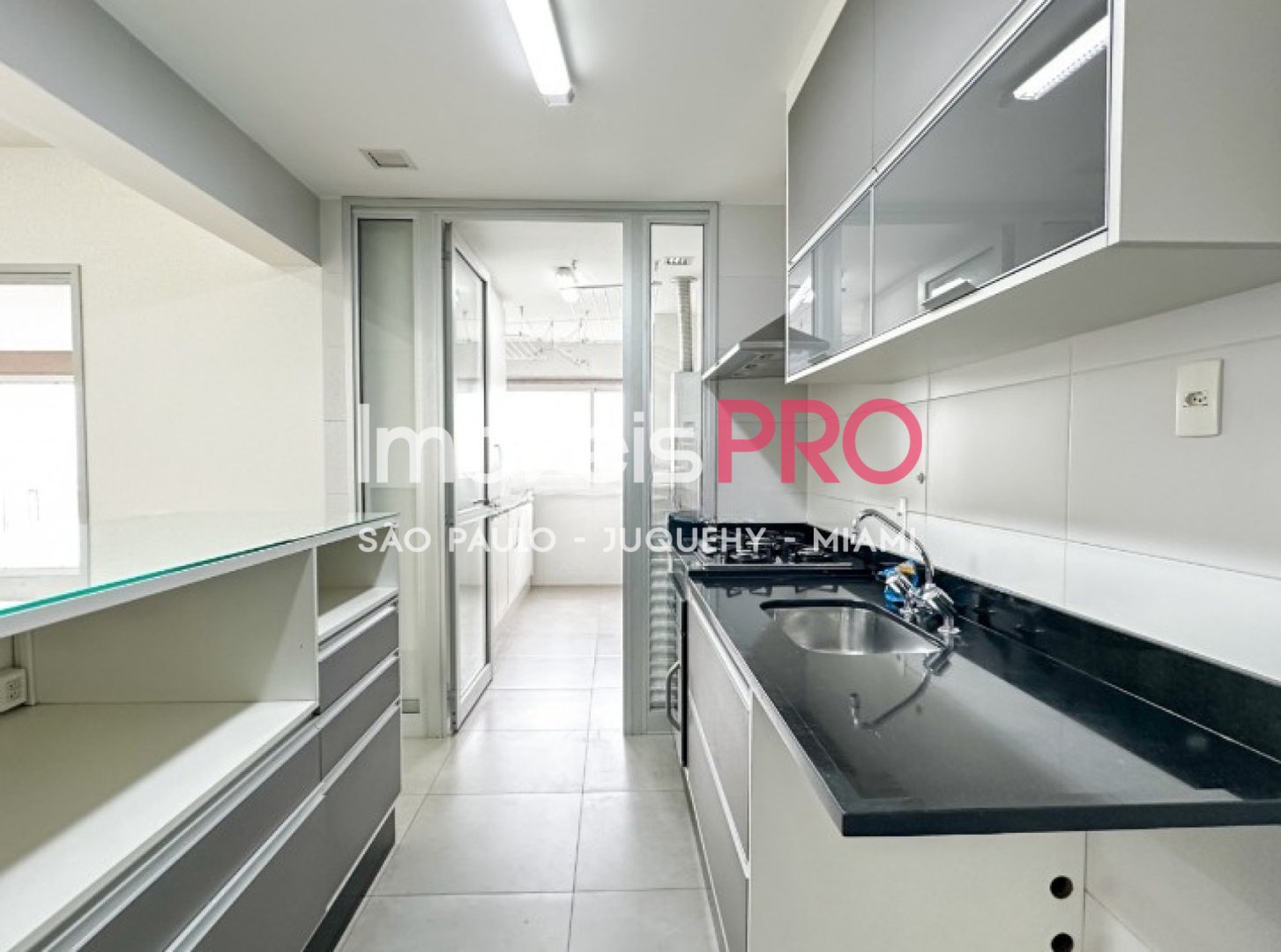 Foto :: https://assets.imoveispro.com.br/thumb/IP38559/apartamento-aluguel-pinheiros_IP38559_11_1920x1080.jpg?