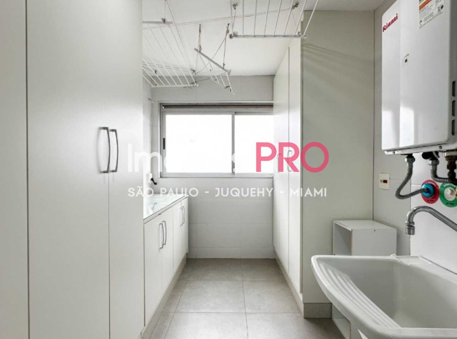 Foto :: https://assets.imoveispro.com.br/thumb/IP38559/apartamento-aluguel-pinheiros_IP38559_17_1920x1080.jpg?