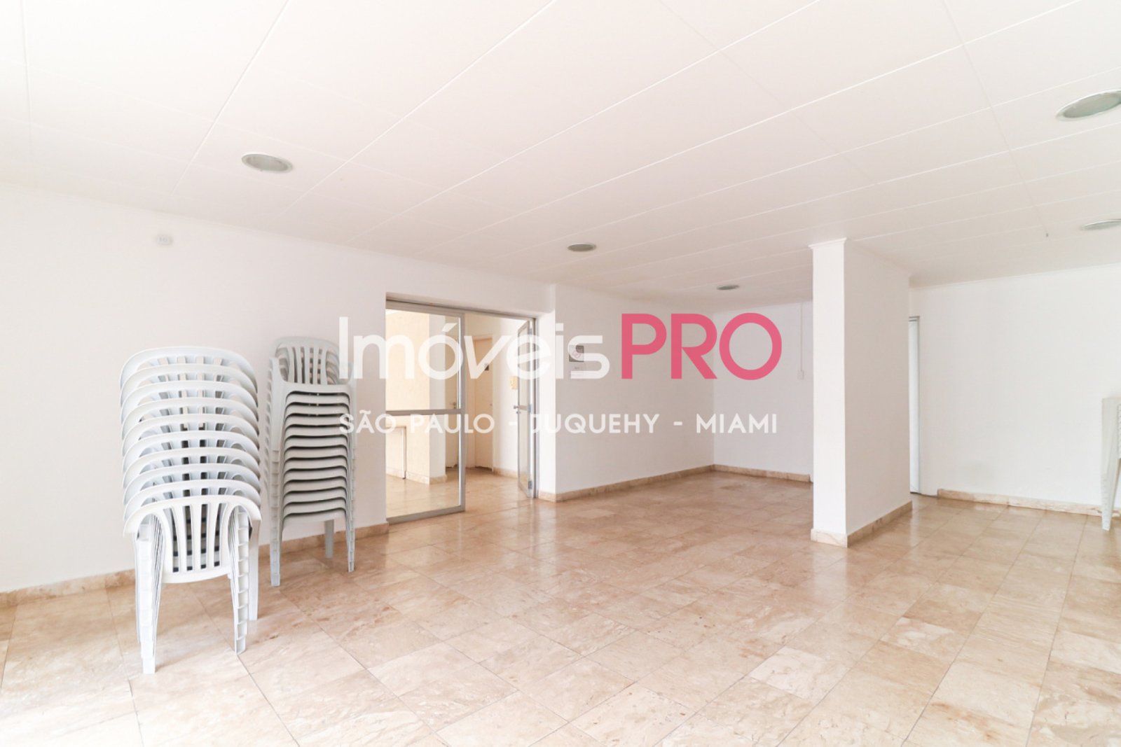 Foto :: https://assets.imoveispro.com.br/thumb/IP38562/apartamento-venda-moema-passaros_IP38562_17_1920x1080.jpg?