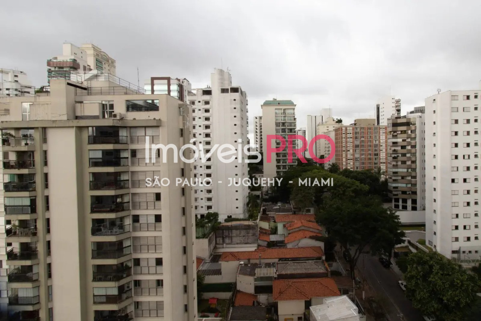Foto :: https://assets.imoveispro.com.br/thumb/IP38563/cobertura-duplex-venda-campo-belo_IP38563_29_1920x1080.jpg?