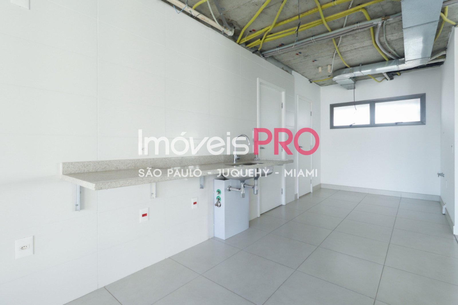 Foto :: https://assets.imoveispro.com.br/thumb/IP38571/apartamento-venda-brooklin_IP38571_29_1920x1080.jpg?