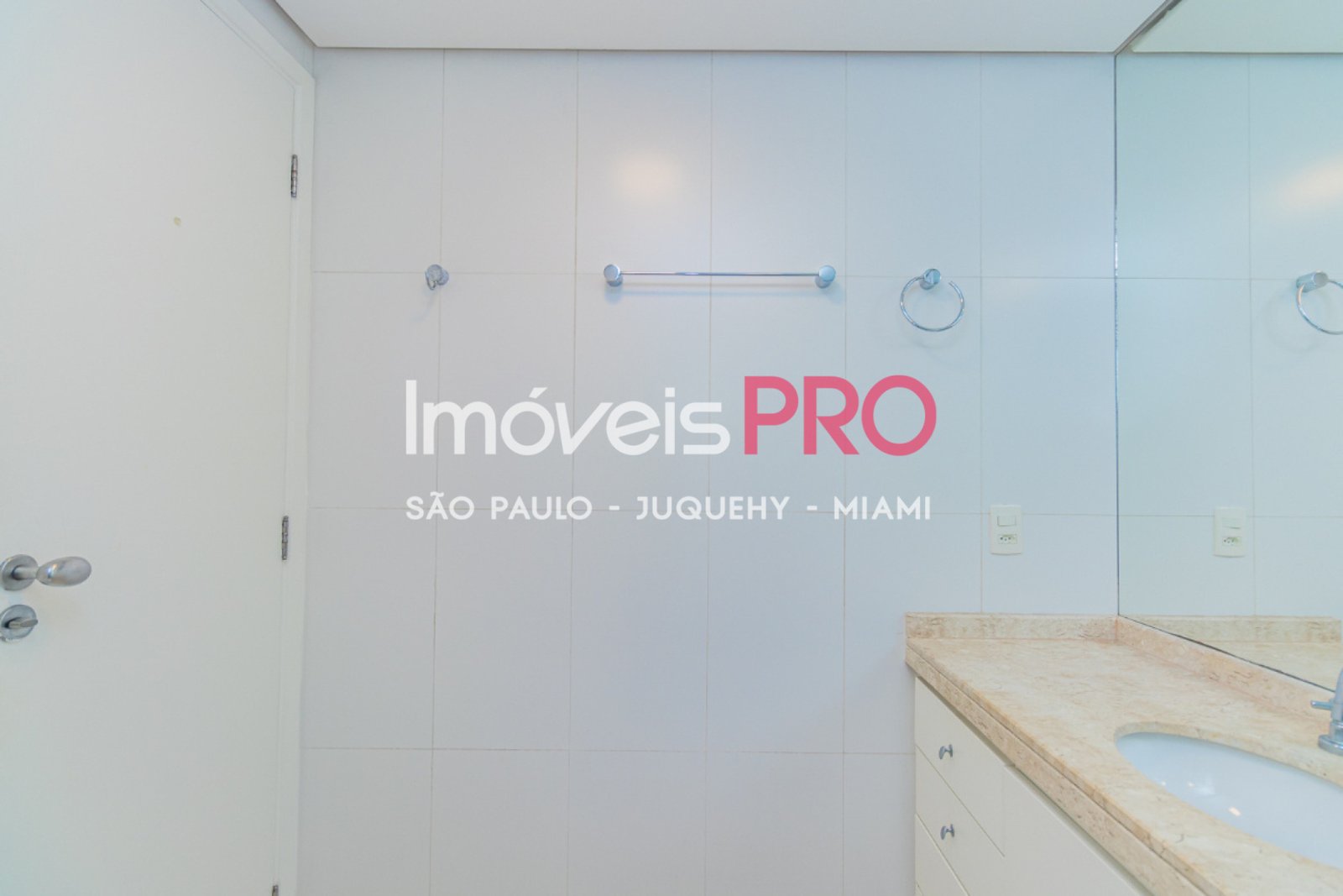 Foto :: https://assets.imoveispro.com.br/thumb/IP38573/apartamento-venda-brooklin_IP38573_35_1920x1080.jpg?