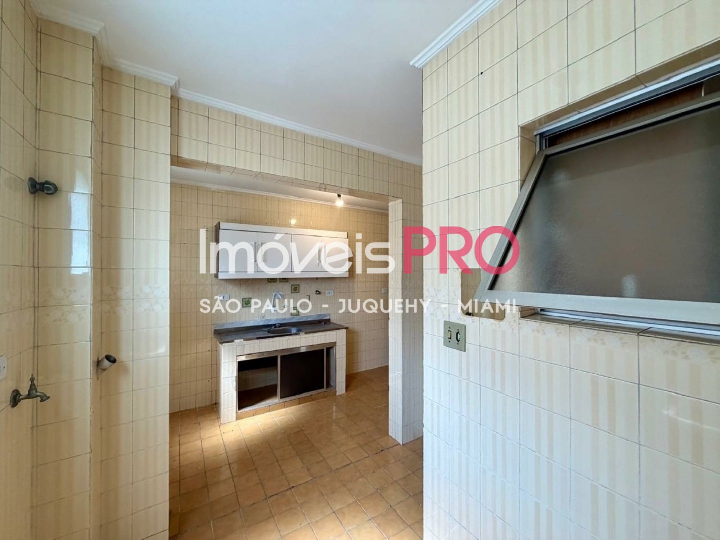 Foto :: https://assets.imoveispro.com.br/thumb/IP38579/apartamento-venda-campo-belo_IP38579_17_1920x1080.jpg?