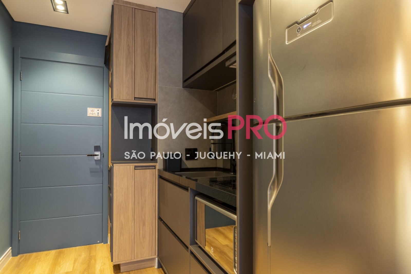 Foto :: https://assets.imoveispro.com.br/thumb/IP38580/studio-venda-pinheiros_IP38580_11_1920x1080.jpg?