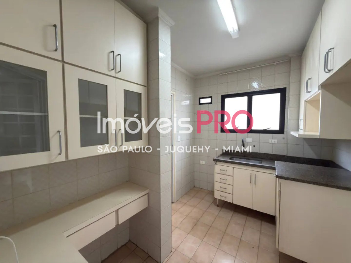 Foto :: https://assets.imoveispro.com.br/thumb/IP38585/apartamento-venda-paraiso_IP38585_11_1920x1080.jpg?