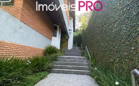 Casa de 3 quartos à venda em Fazenda Morumbi, 404 m² — Ref. IP38587