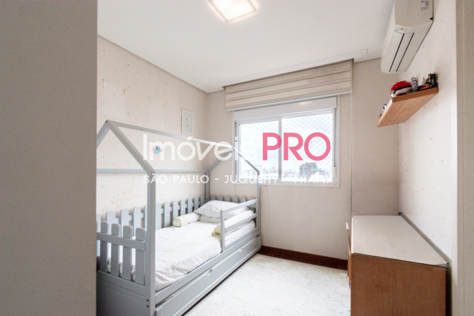 Foto :: IP38591