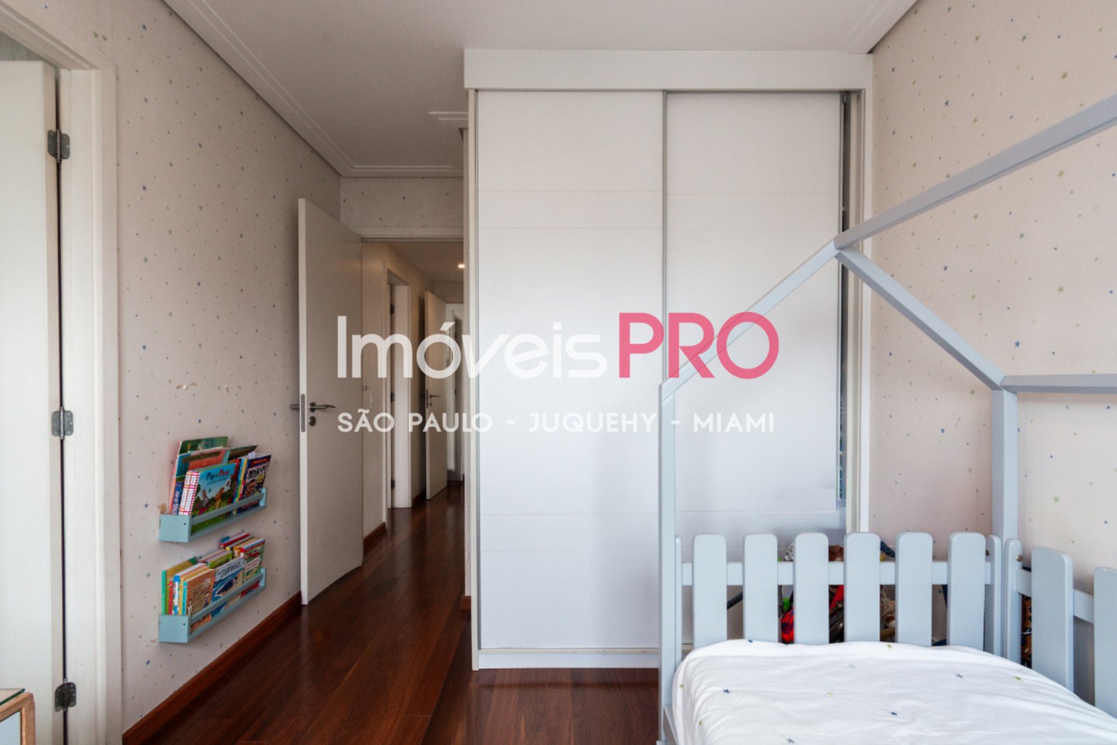 Foto :: IP38591