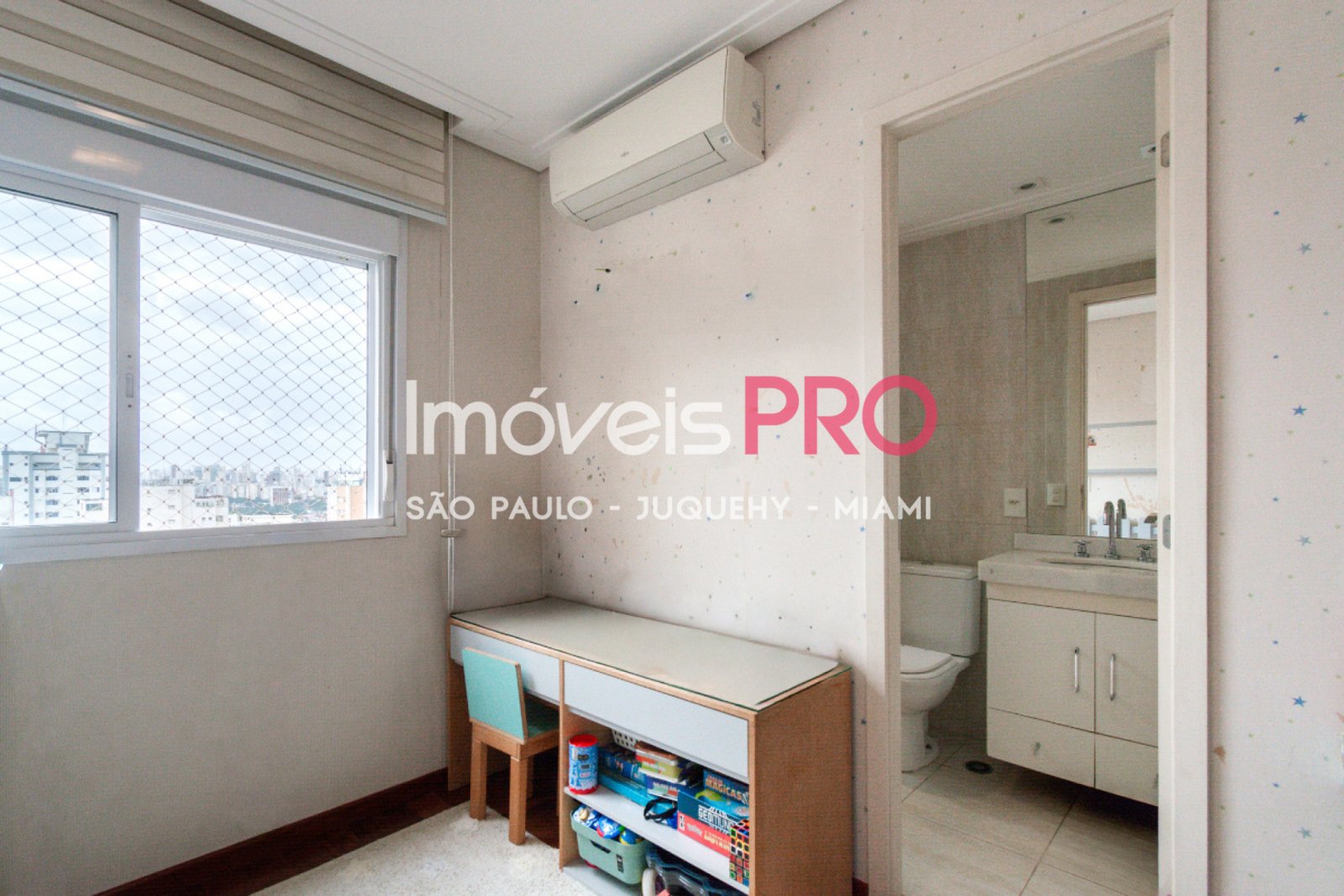 Foto :: IP38591