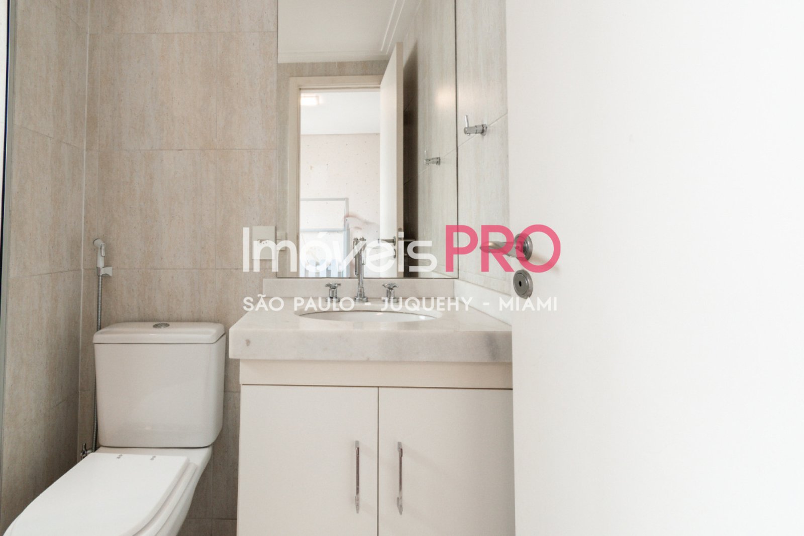 Foto :: IP38591