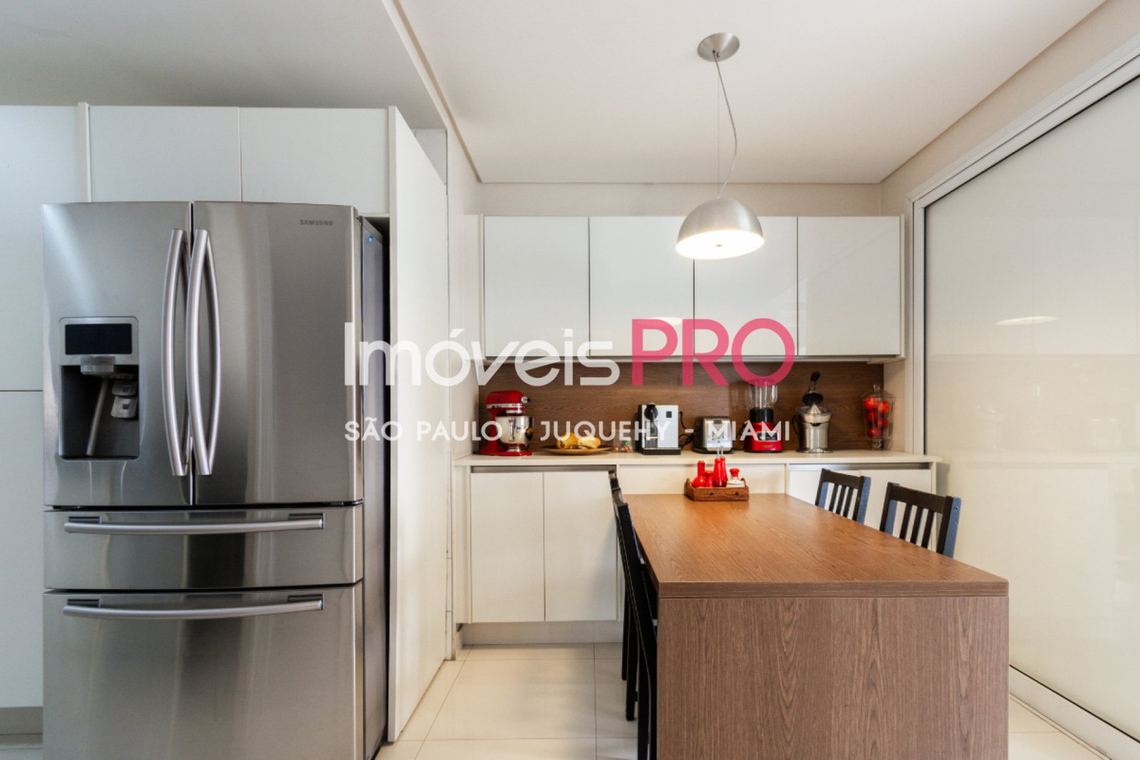 Foto :: https://assets.imoveispro.com.br/thumb/IP38591/apartamento-venda-campo-belo_IP38591_35_1920x1080.jpg?