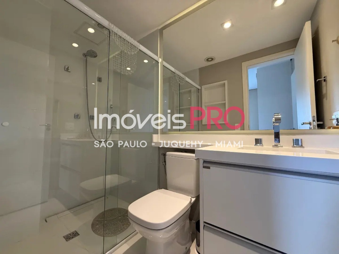 Foto :: https://assets.imoveispro.com.br/thumb/IP38594/apartamento-venda-brooklin_IP38594_11_1920x1080.jpg?