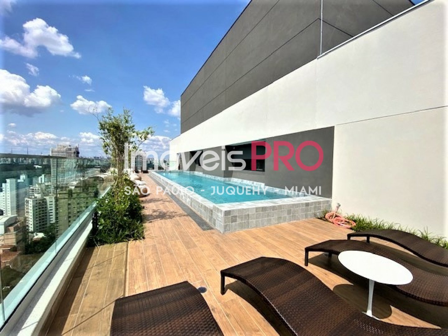 Foto :: https://assets.imoveispro.com.br/thumb/IP38596/apartamento-venda-moema-passaros_IP38596_17_1920x1080.jpg?