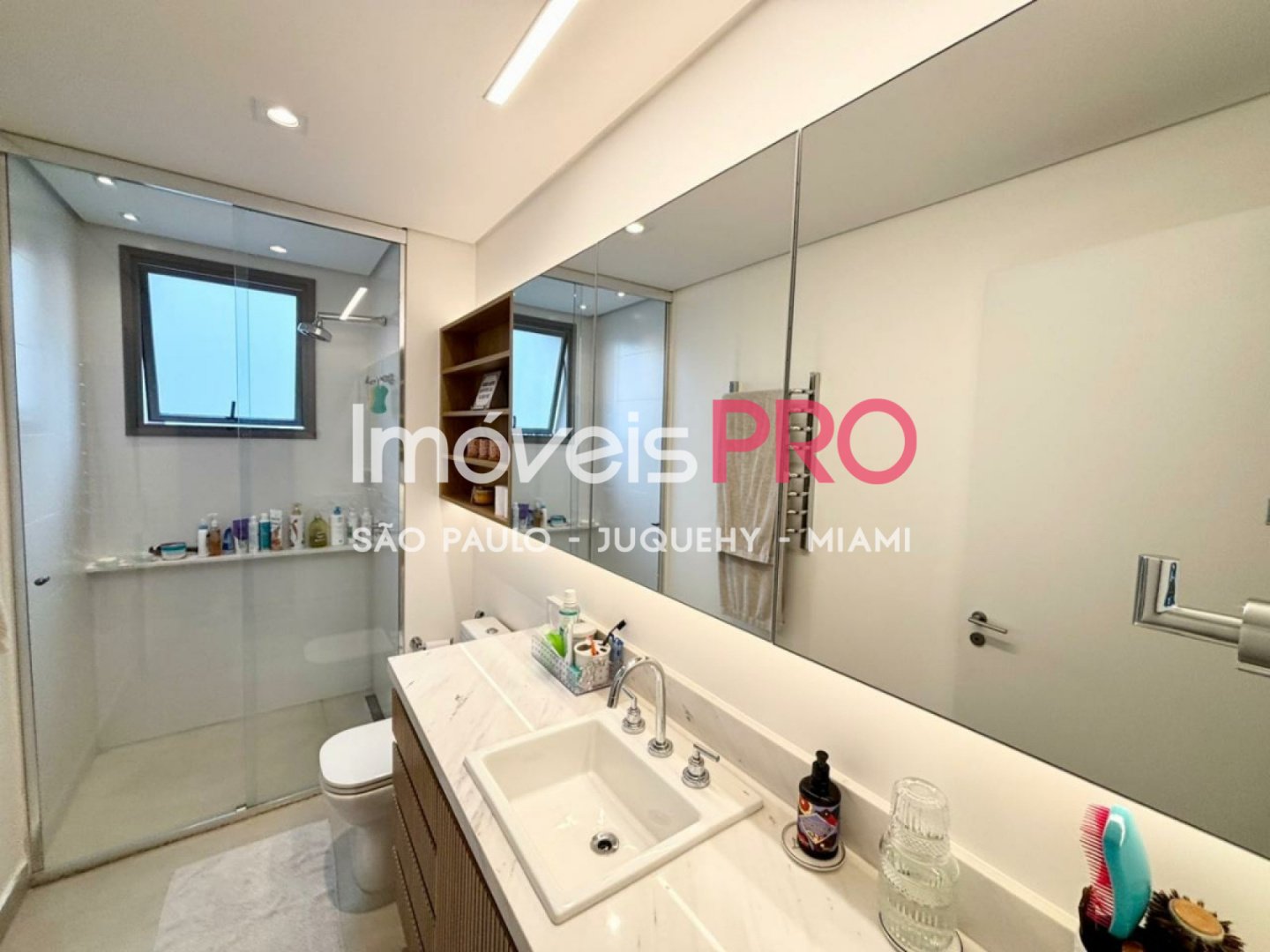 Foto :: IP38597