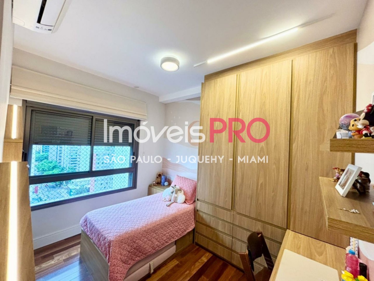 Foto :: https://assets.imoveispro.com.br/thumb/IP38597/apartamento-venda-moema-passaros_IP38597_17_1920x1080.jpg?