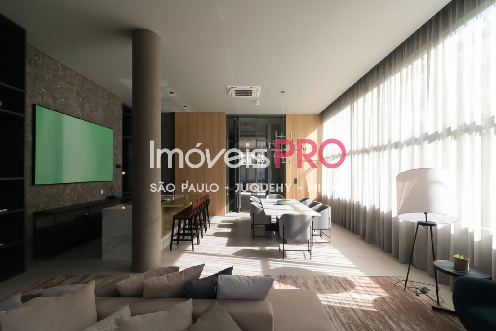 Foto :: IP38597