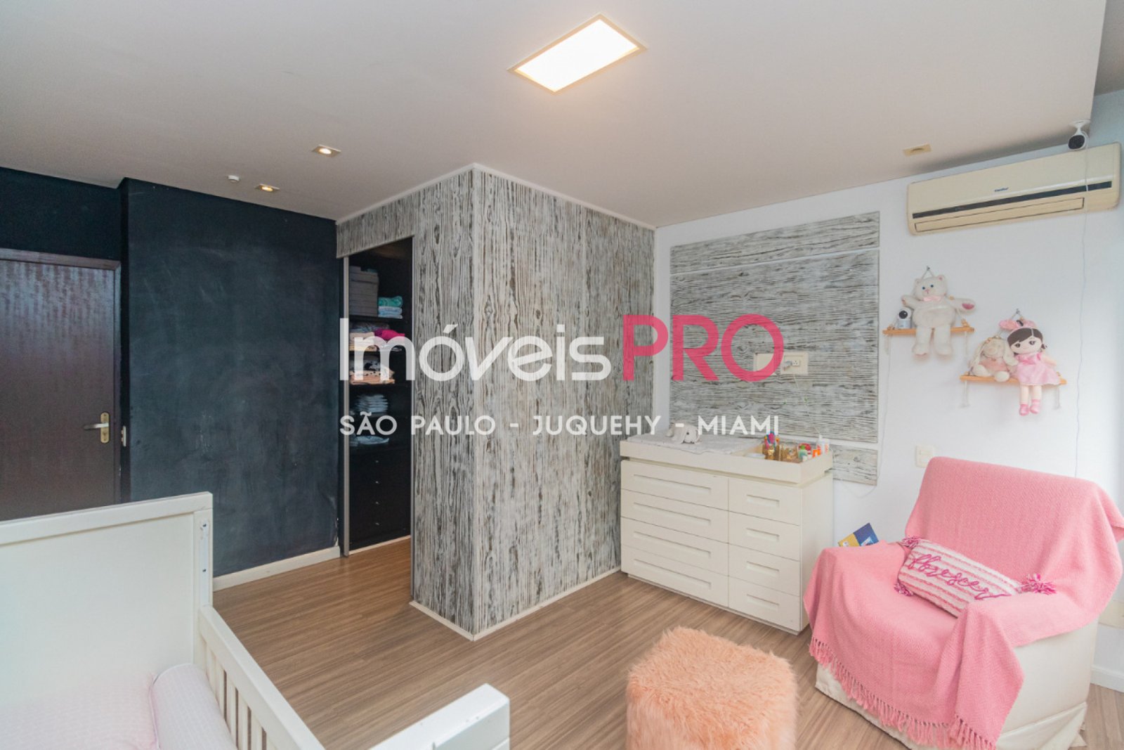 Foto :: https://assets.imoveispro.com.br/thumb/IP38610/apartamento-venda-cerqueira-cesar_IP38610_17_1920x1080.jpg?