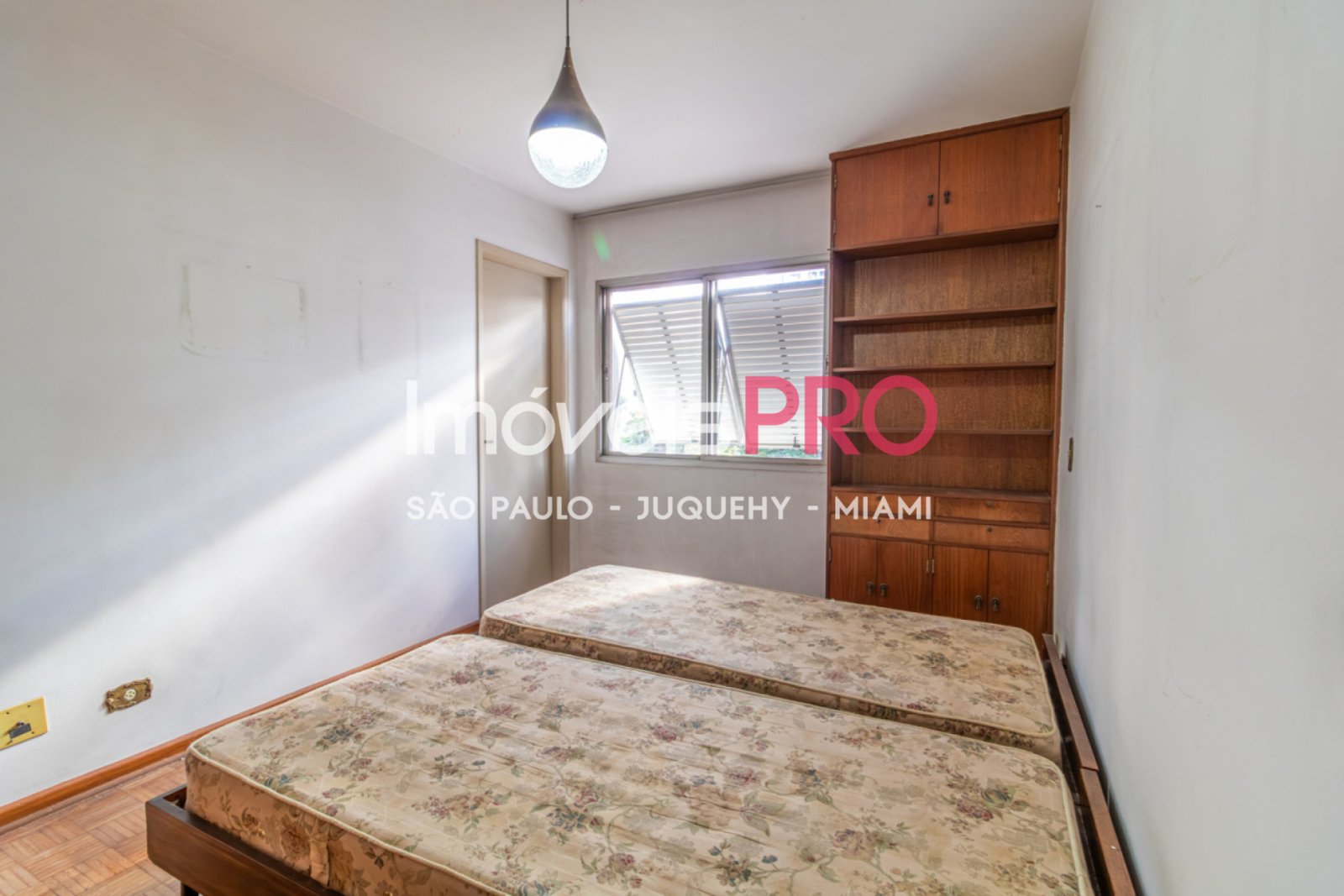 Foto :: https://assets.imoveispro.com.br/thumb/IP38622/apartamento-venda-moema-indios_IP38622_17_1920x1080.jpg?