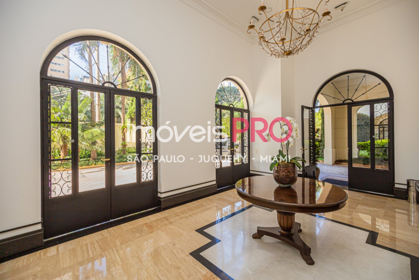 Foto :: https://assets.imoveispro.com.br/thumb/IP38629/apartamento-venda-moema_IP38629_11_1920x1080.jpg?