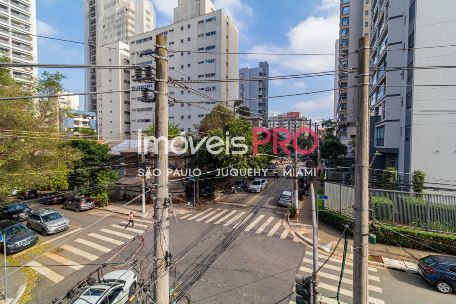 Foto :: https://assets.imoveispro.com.br/thumb/IP38635/apartamento-aluguel-pinheiros_IP38635_23_1920x1080.jpg?