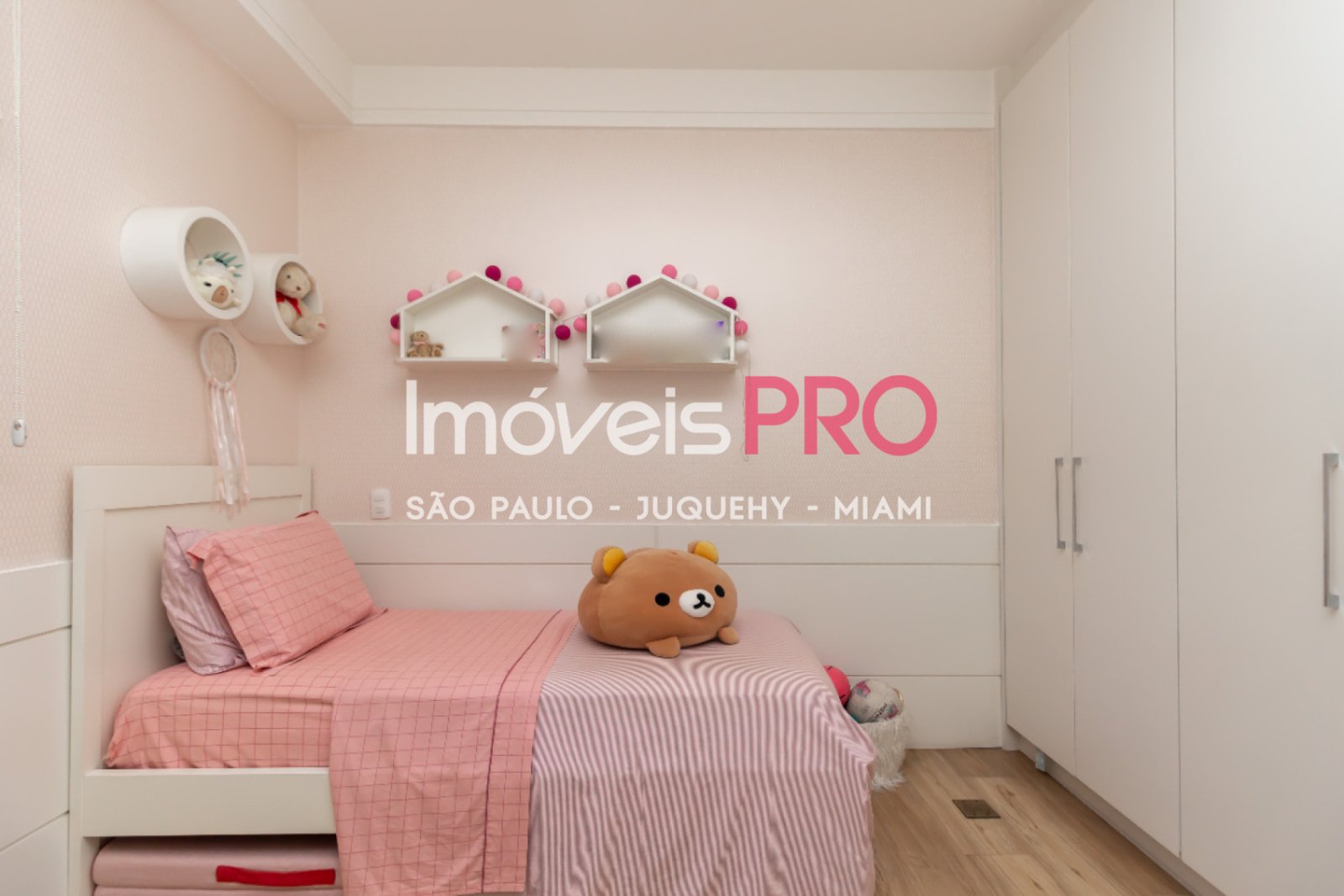 Foto :: IP38636