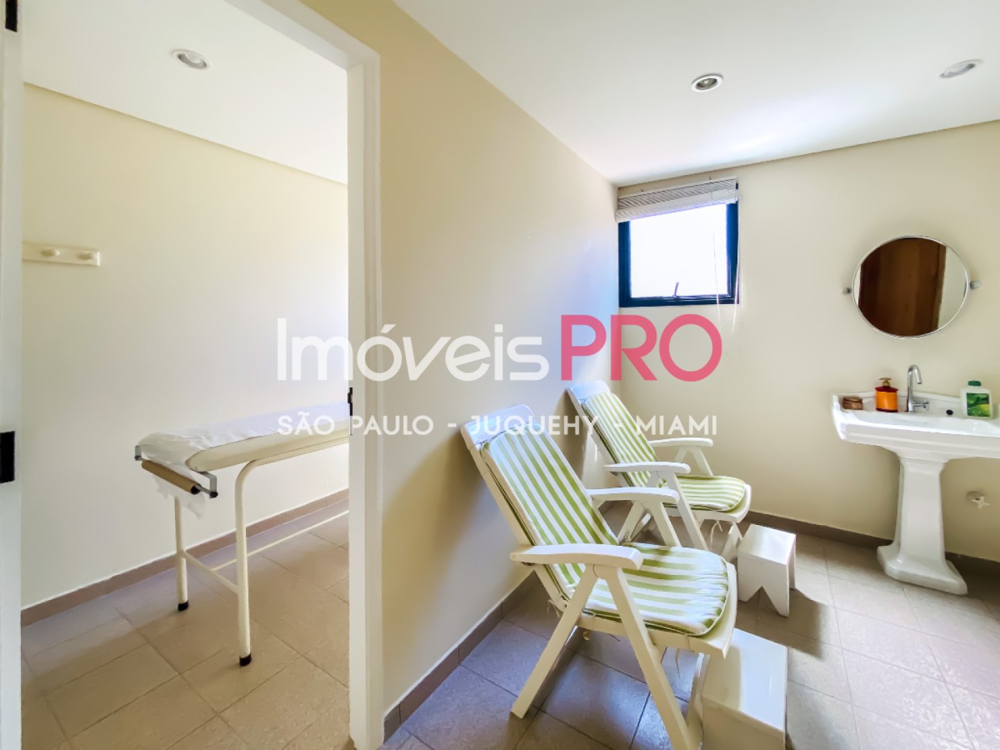Foto :: https://assets.imoveispro.com.br/thumb/IP38636/apartamento-venda-campo-belo_IP38636_41_1920x1080.jpg?