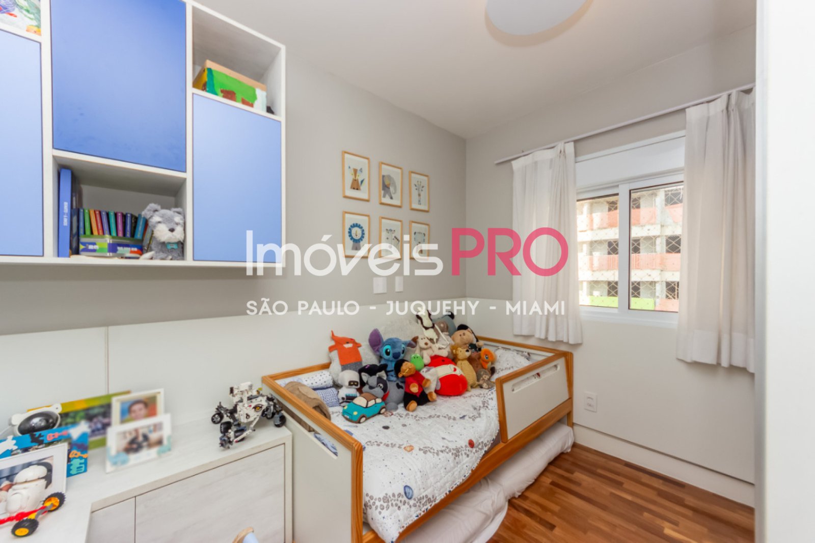 Foto :: IP38651