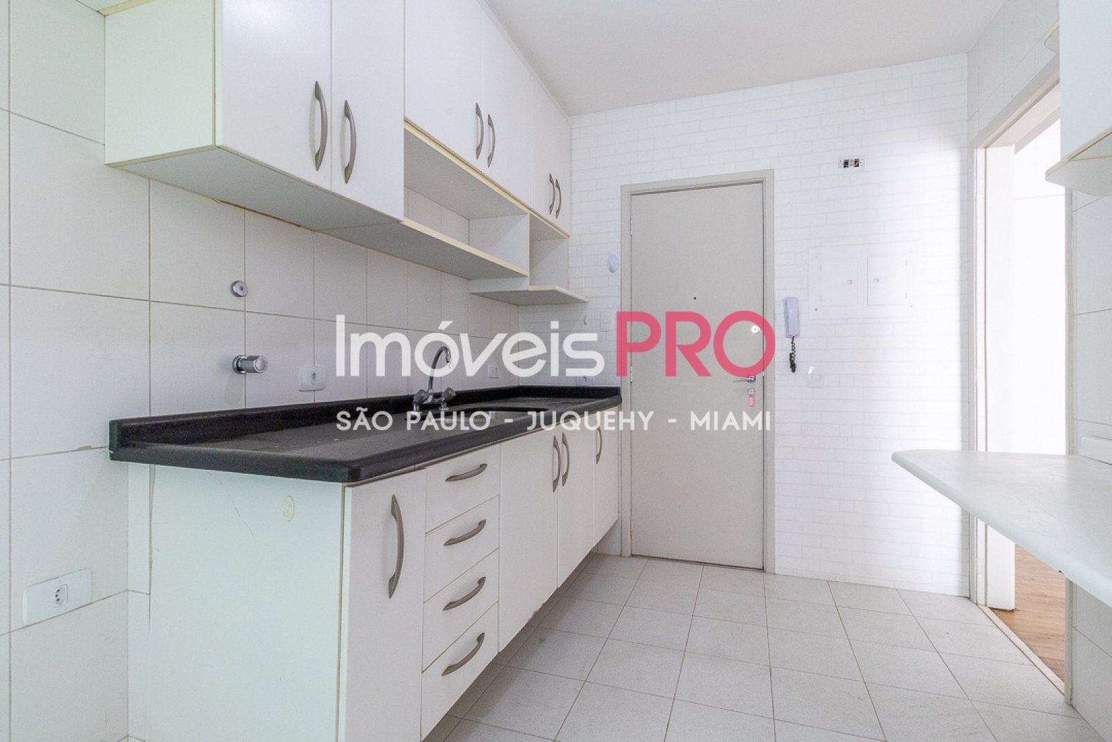 Foto :: https://assets.imoveispro.com.br/thumb/IP38661/apartamento-venda-brooklin_IP38661_23_1920x1080.jpg?