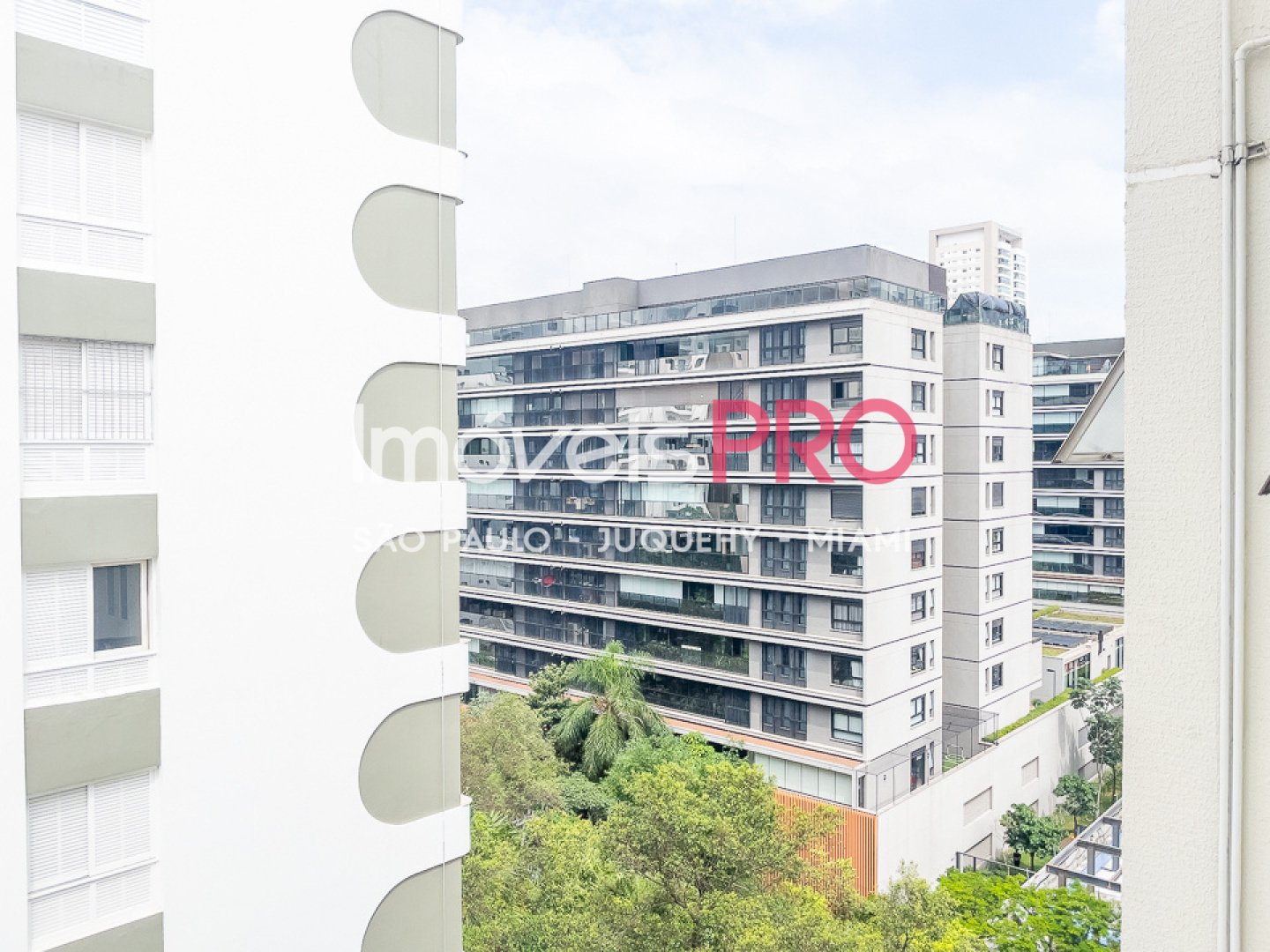 Foto :: https://assets.imoveispro.com.br/thumb/IP38661/apartamento-venda-brooklin_IP38661_29_1920x1080.jpg?