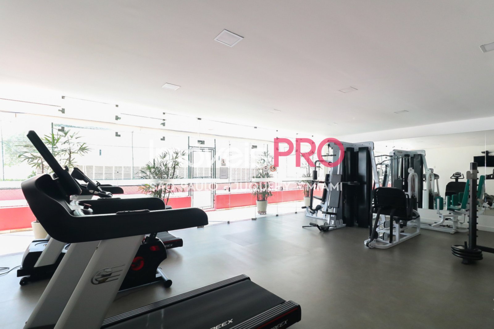 Foto :: https://assets.imoveispro.com.br/thumb/IP38662/apartamento-venda-vila-nova-conceicao_IP38662_29_1920x1080.jpg?