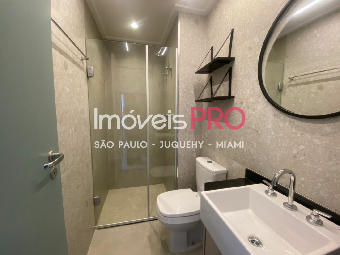 Foto :: IP38666