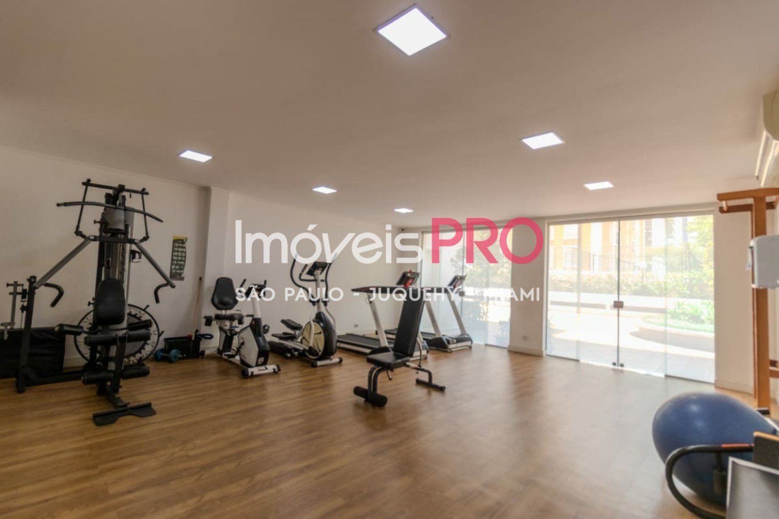 Foto :: https://assets.imoveispro.com.br/thumb/IP38667/apartamento-venda-brooklin_IP38667_29_1920x1080.jpg?