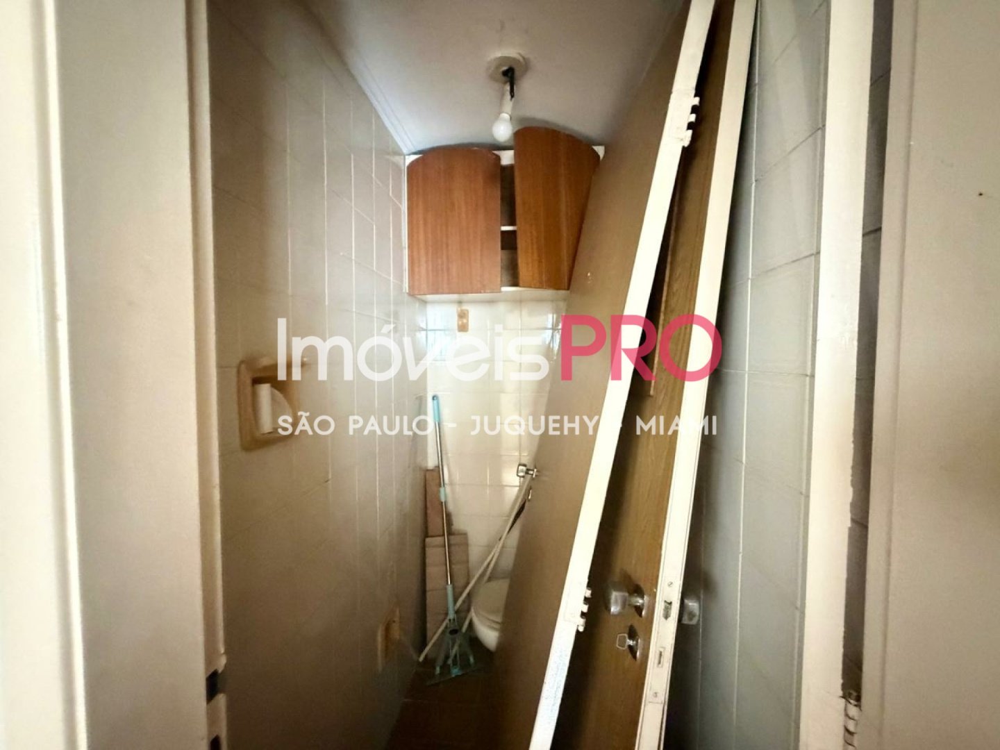 Foto :: https://assets.imoveispro.com.br/thumb/IP38671/apartamento-venda-campo-belo_IP38671_17_1920x1080.jpg?
