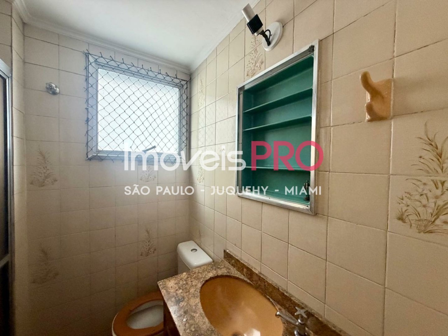 Foto :: IP38671